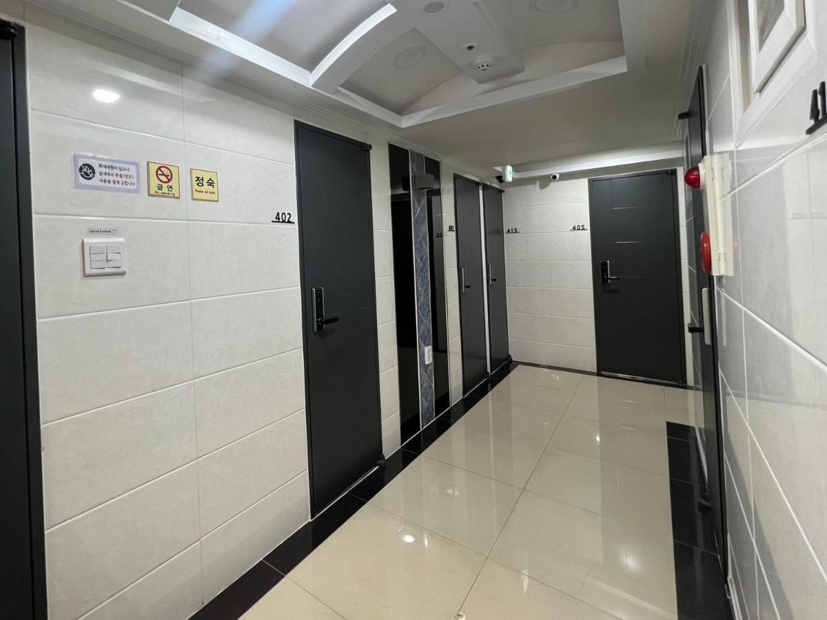 Arte Premium Oneroomtel Myeongdong Seoul Exterior photo
