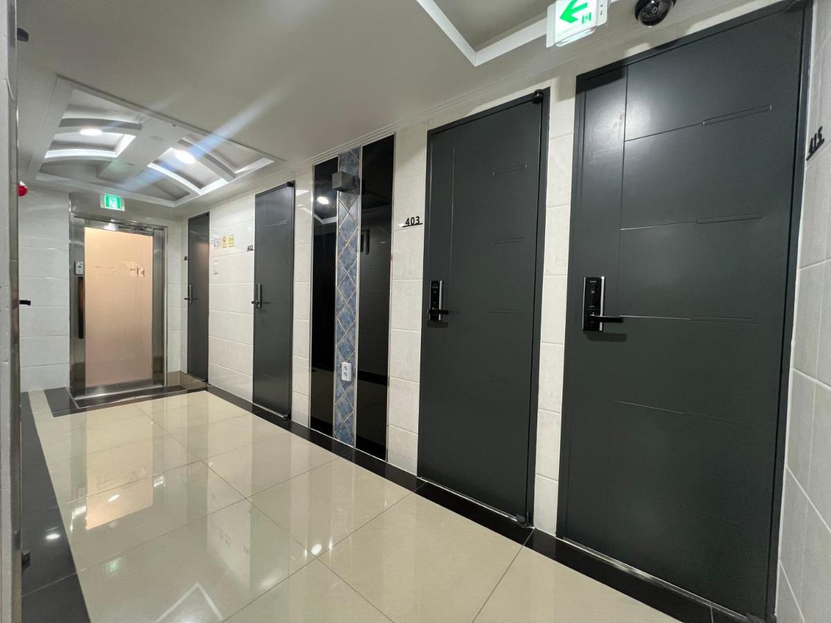 Arte Premium Oneroomtel Myeongdong Seoul Exterior photo